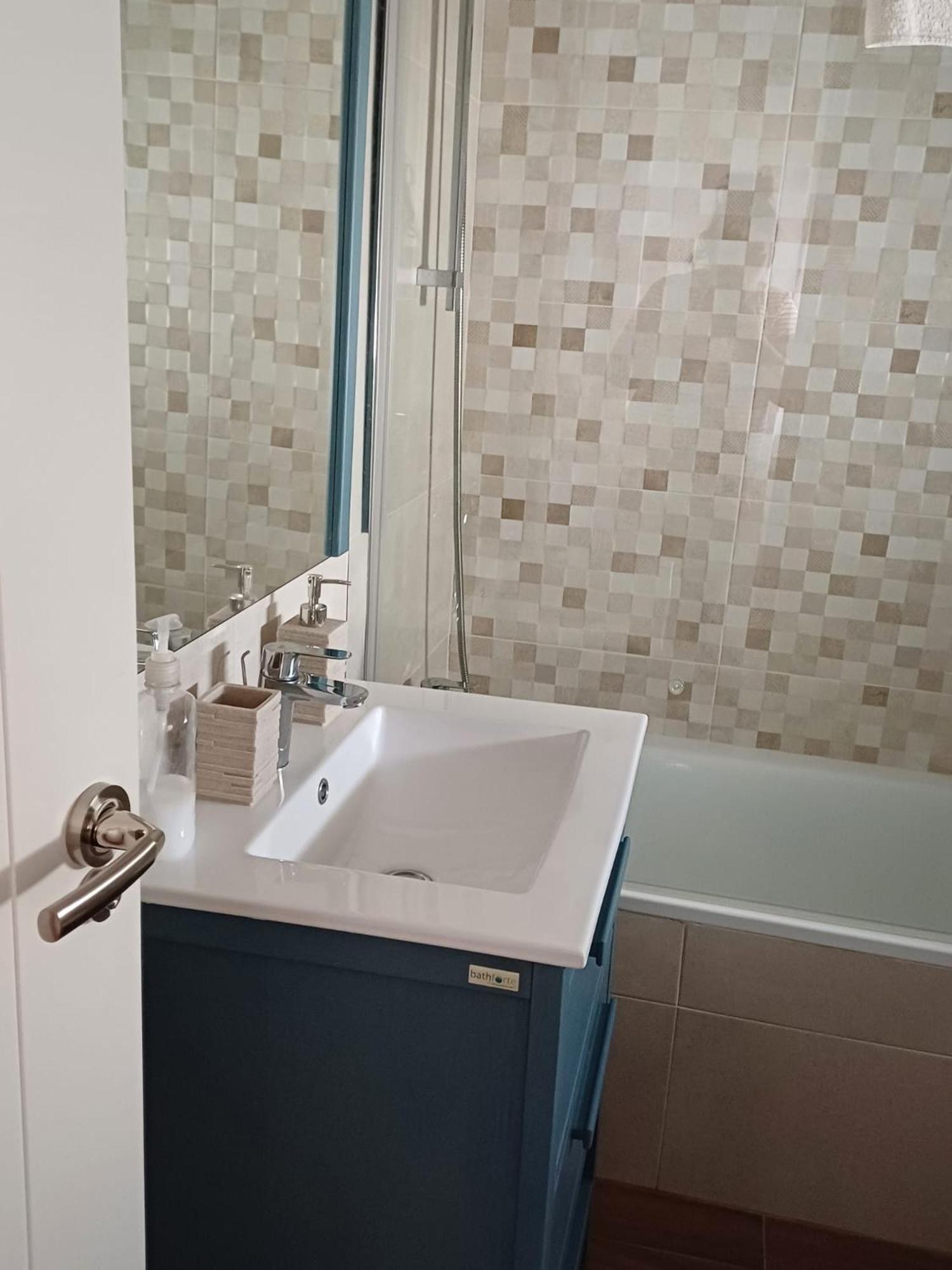 Lyrioshomes Apartamento Filpo Rojas , Sevilla Exteriör bild